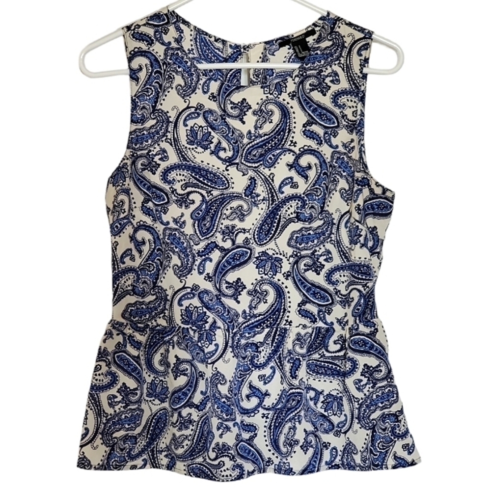 1484 * Forever 21 Paisley Sleeveless Blouse Blue White Size S